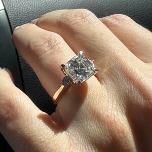 THIS IS FREAKIN GORGEOUS😍 SOLID 14K YELLOW GOLD ASHER CUT MOISSANITE RING